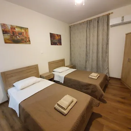 Bed & Breakfast Center Solomou