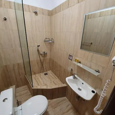 Center Solomou Bed & Breakfast